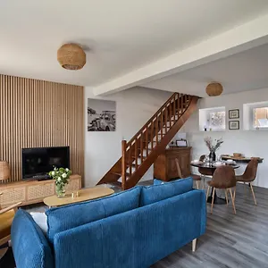 La Maison De Louise - Superbe Maison Avec Patio Cancale